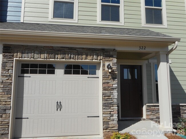 Photo - 322 Willow Wood Ct