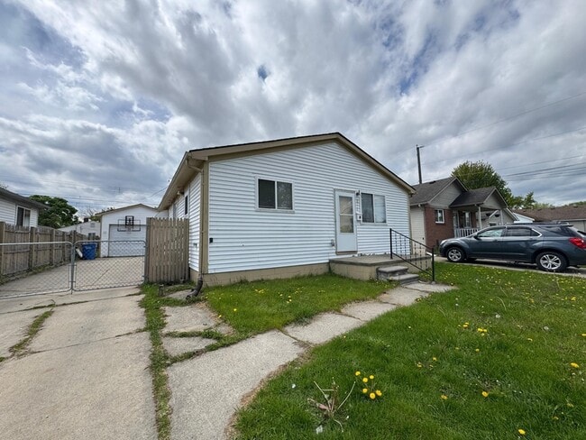 Photo - 8716 Timken Ave