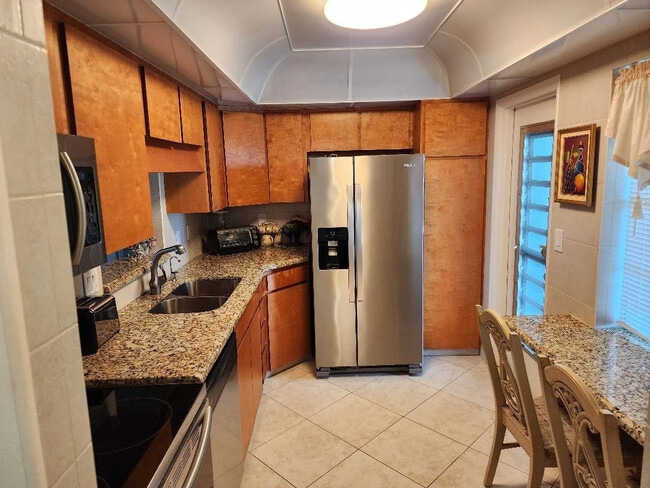 Building Photo - 4141 NW 44th Ave Unit 426