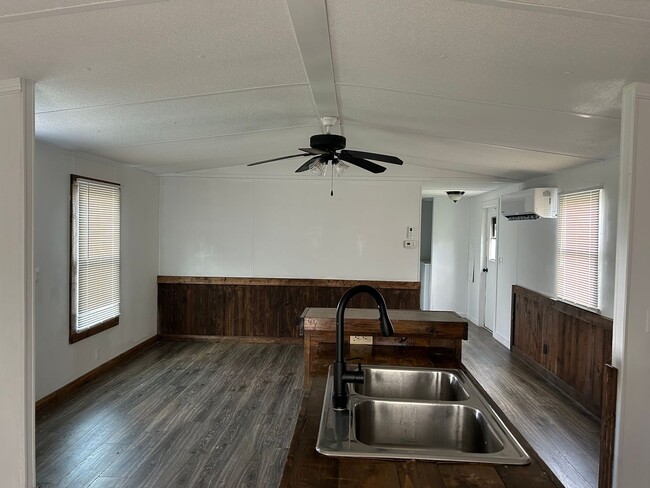 Photo - 2 Bed 1 Bath Mobile Home on large lot