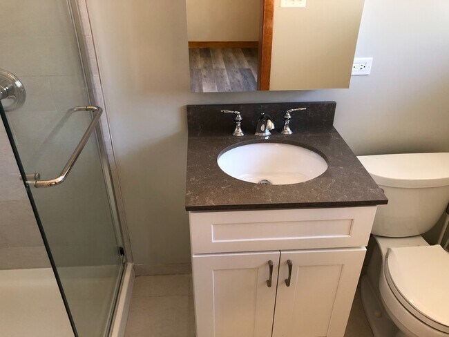 Photo - Updated 3Bed/2Bath Home For Rent Brookfield! 2 Car Attached Garage