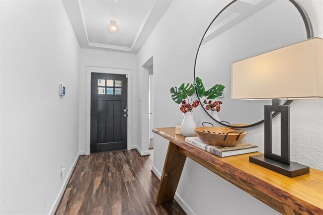 Photo - 522 Hendelson Ln