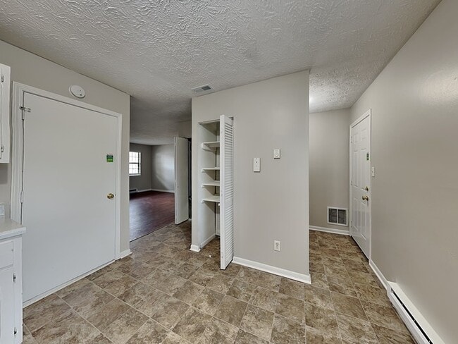 Photo - 3241 Remington Dr