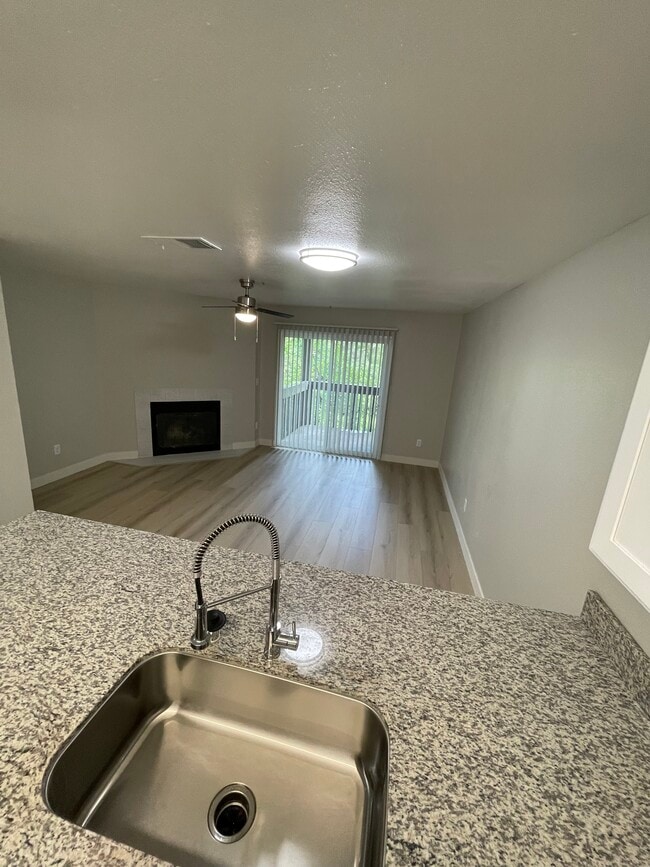 Sunrise Creek Apartments