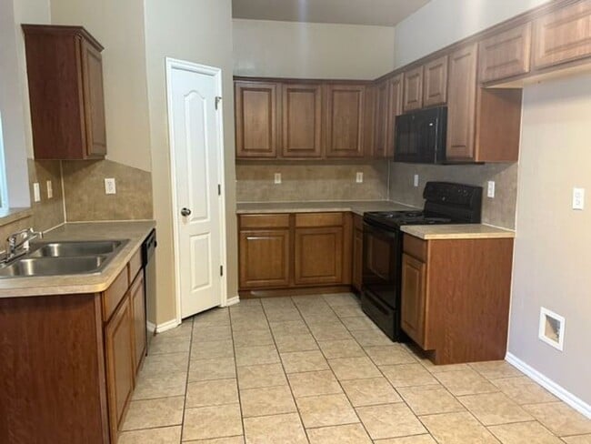 Photo - Great Duplex with Open Floor Plan - Wood Laminate Floors in Living