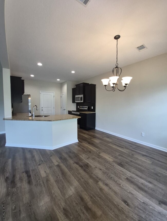 Photo - 33 Trask Cir