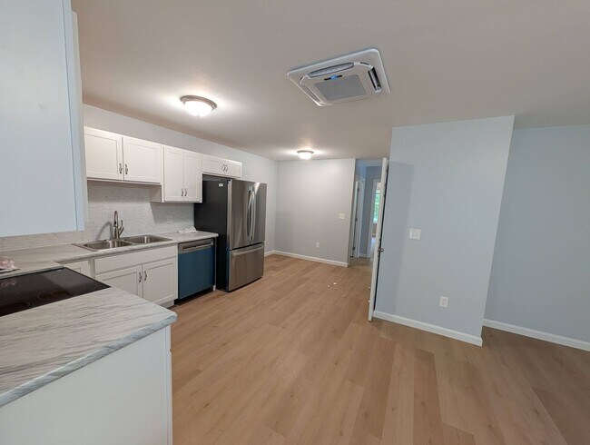 10720 Free Rd Unit B