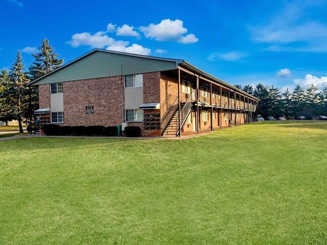 Photo - Prime Madison Heights Luxury Townhomes and large 1 Bed Apartments