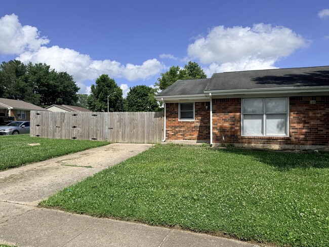 Photo - 106 Potomac Ct