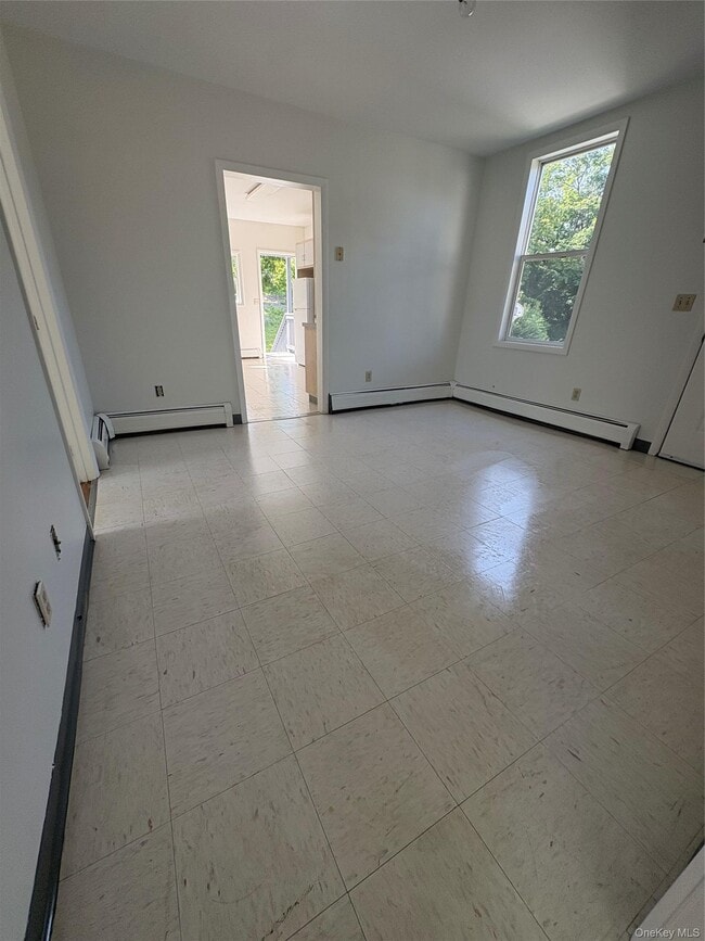 Photo - 11 Fallkill Ave