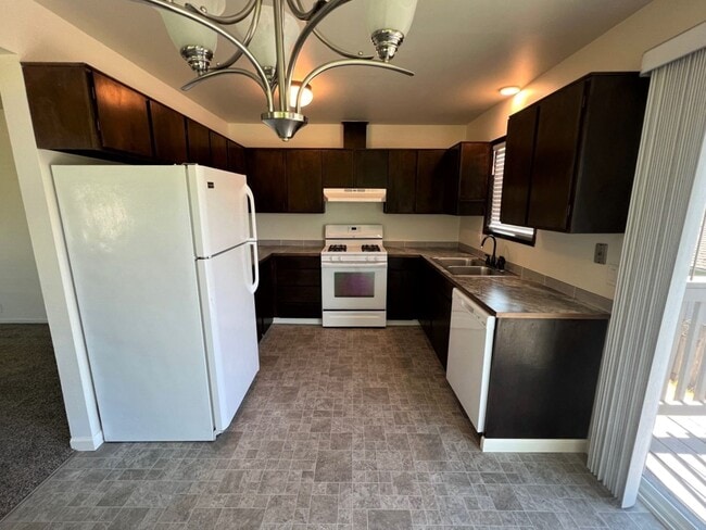 warw05 - warw05 Apartment Unit 1273