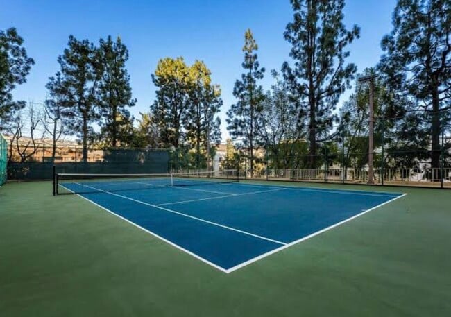 Photo - 100 S Doheny Dr Unit 308