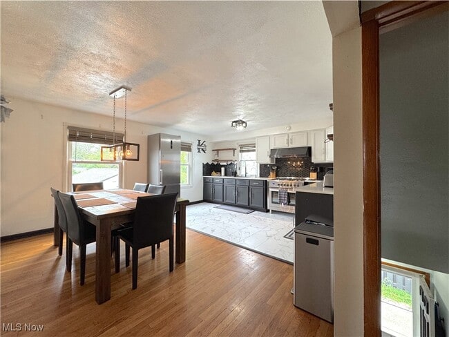 Building Photo - 9309 Garfield Blvd