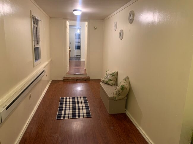 Photo - 252 Putnam Ave