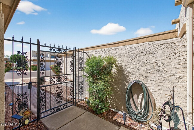 Photo - 258 W Maya Dr