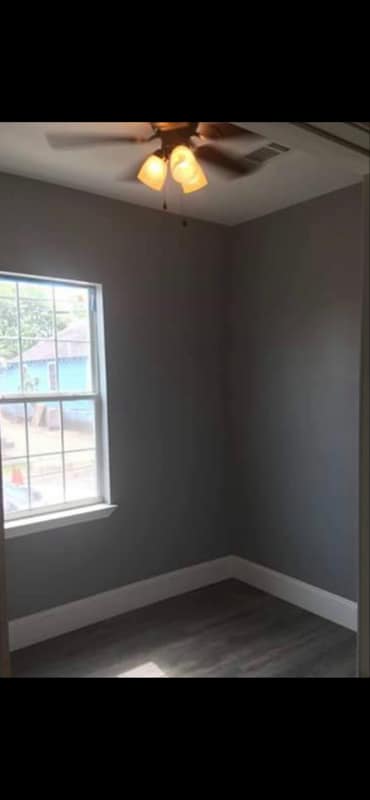 Photo - 1996 Hope St