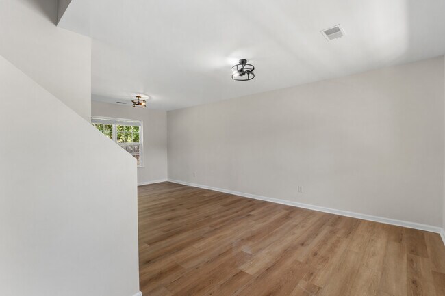 Photo - 109 Summer Vale Dr