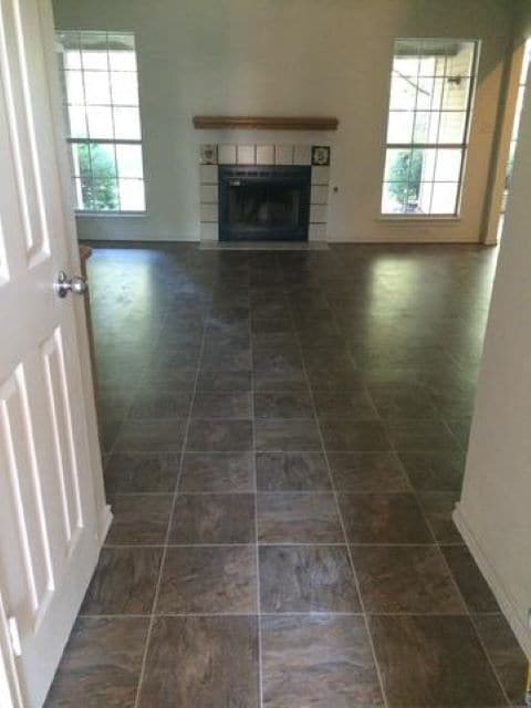 Photo - 504 Strata Dr