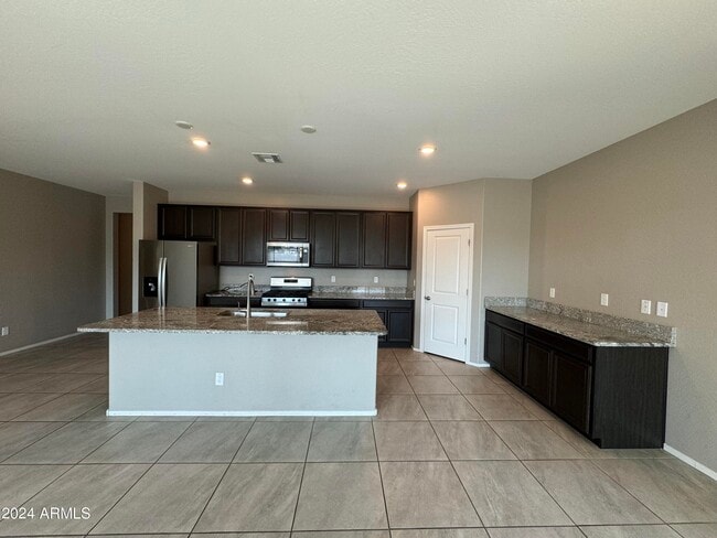 Building Photo - 3415 W Donner Dr Rental