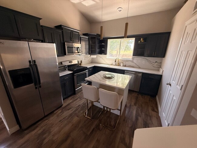 Photo - 836 Sunset Park Dr
