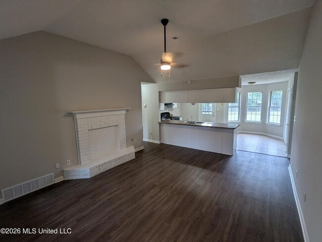 Photo - 2872 Waverly Dr