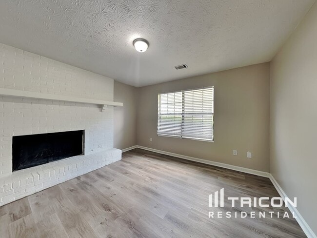 Photo - 5708 St Thomas Dr