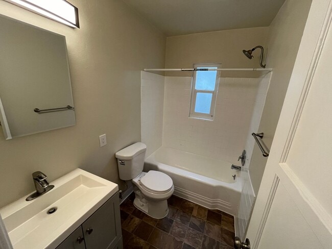 Photo - 478 Landfair Ave