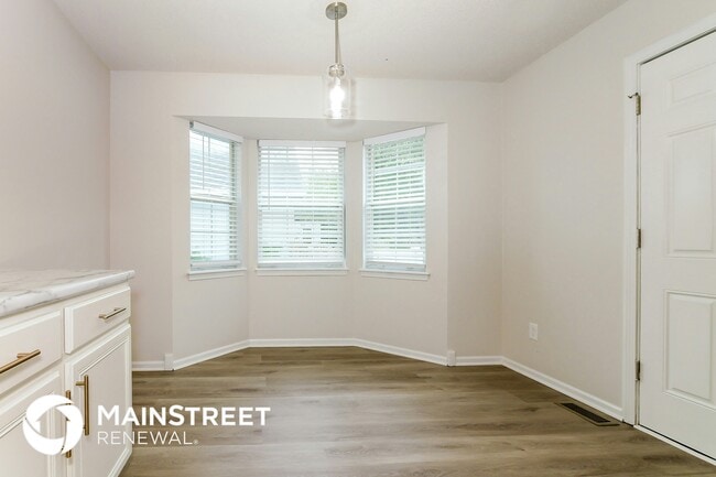 Photo - 2145 NE Concord St