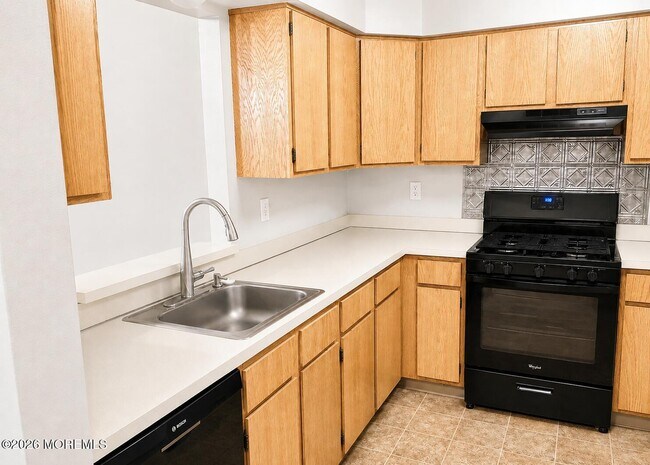 113 Dundee Ct
