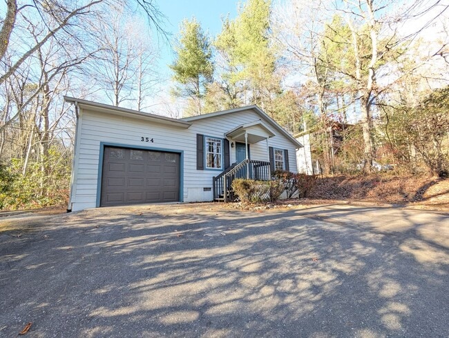 Photo - Private Black Mountain Rental!