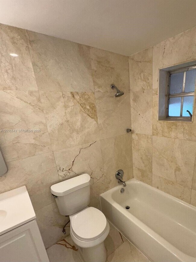 Photo - 10901 N Kendall Dr Unit 210