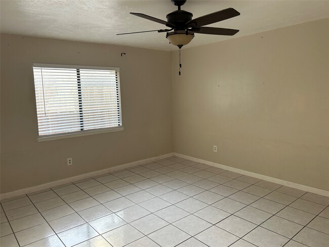 Photo - 15407 La Loma Dr