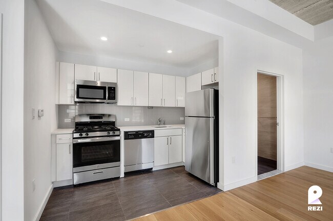 Photo - 80-20 134th St Unidad 1D