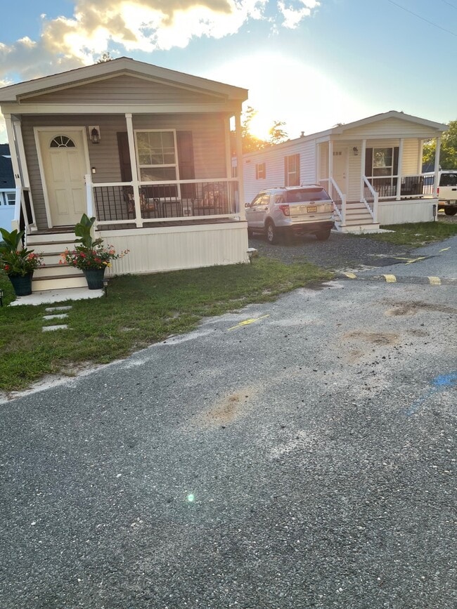 Building Photo - 6672 Black Horse Pike Rental
