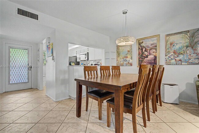Photo - 9520 Seagrape Dr Unit 205