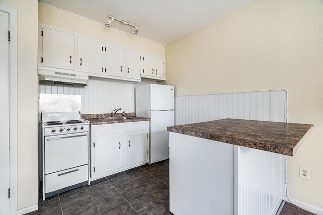 Photo - 18 Fairfield Ave Unidad A7