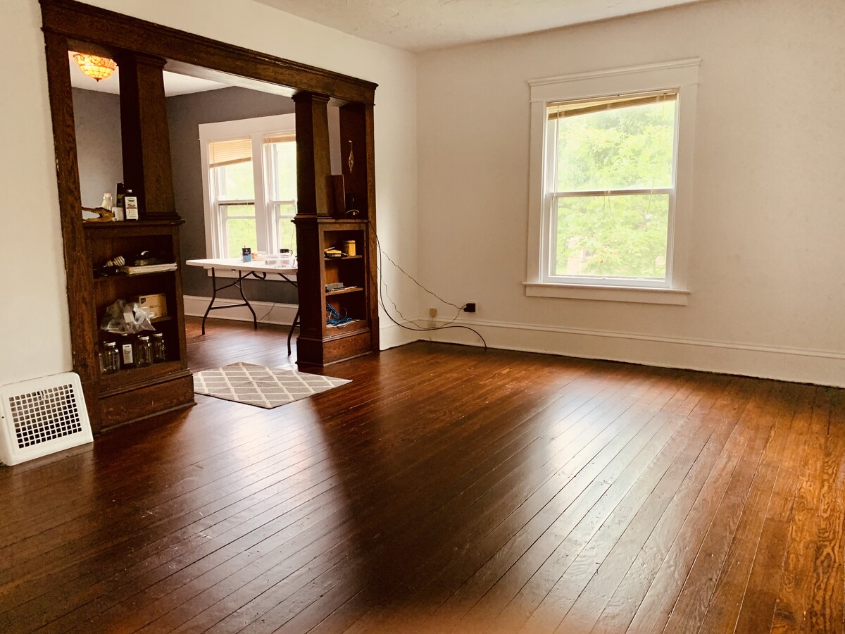 Photo - 704 S Depeyster St