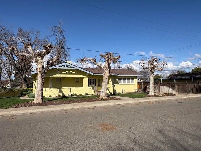 Photo - 1424 18th Ave