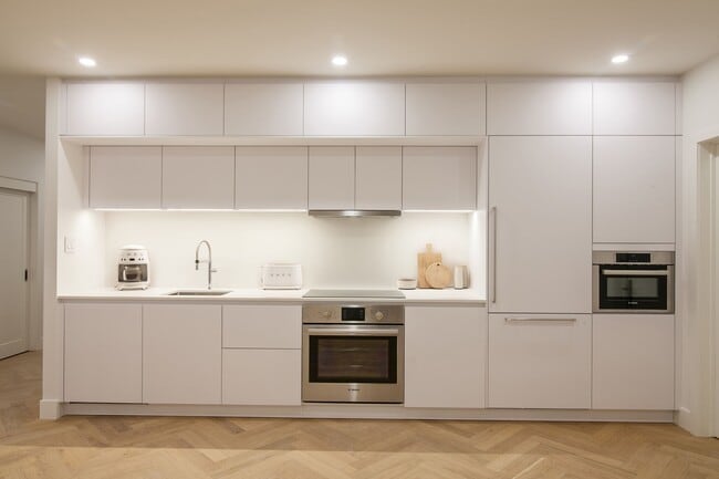 Photo - 266 Lansdowne