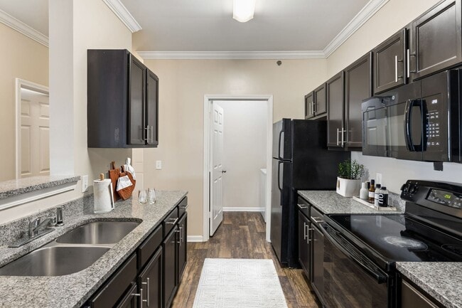 Summit - 3 Bed / 2 Bath - 1,330 Sq.Ft.