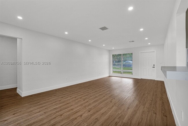 Photo - 8201 SW 42nd St