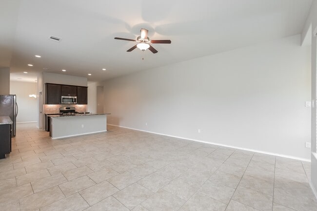 4711 Creekside Hvn Trl