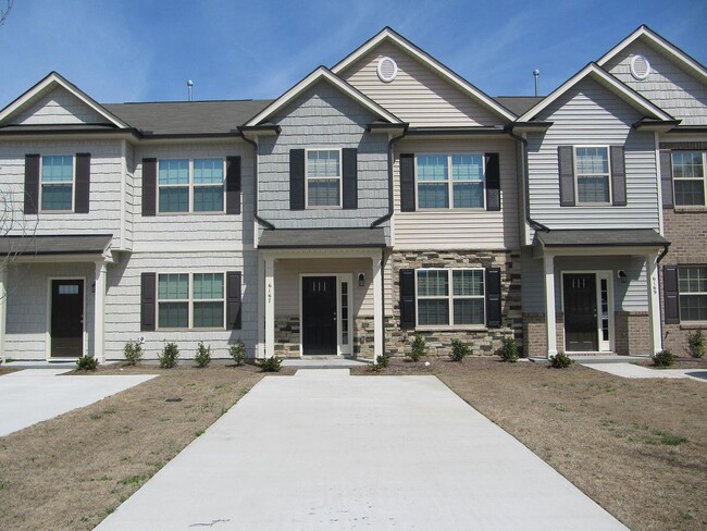 Lovely Townhouse - Lovely Townhouse