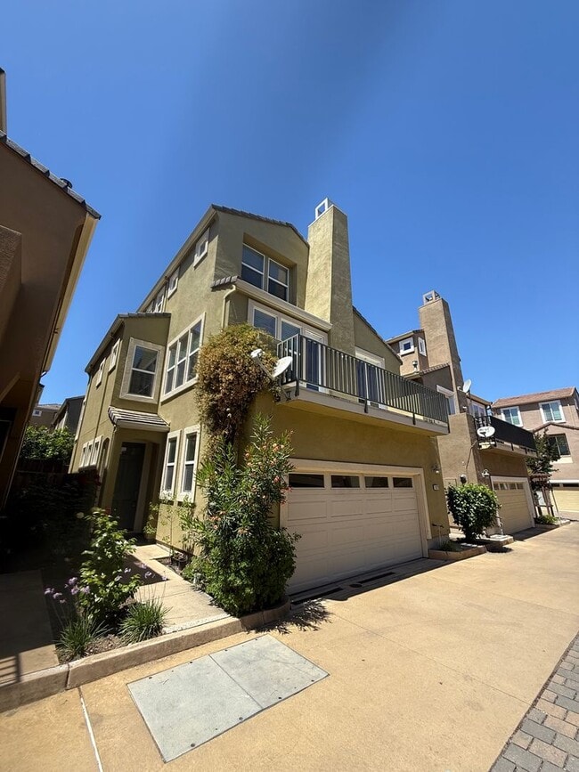 Building Photo - Spacious 4BD/4BA Single Family Home in Prime Santa Clara Location Near Apple Campus & Santa Clara...