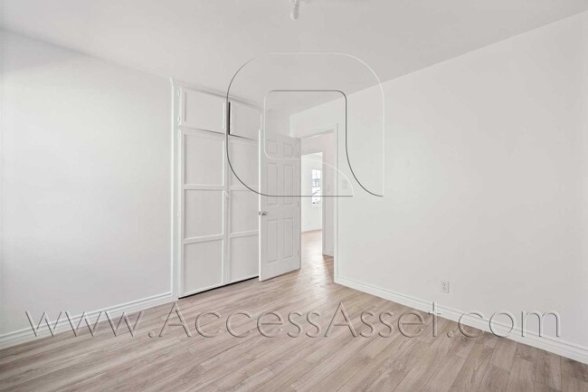 Photo - Spacious 3-Bedroom Torrance Home with Private Yard & Modern Interior