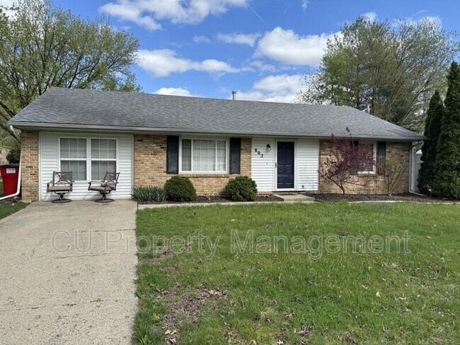 Photo - 802 Stratford Dr