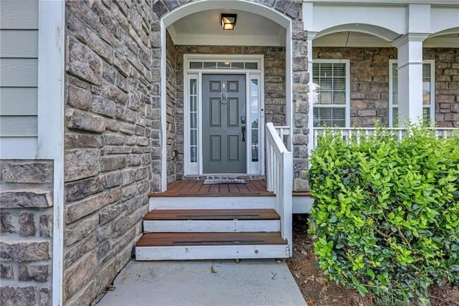 5312 Lakerock Dr SW