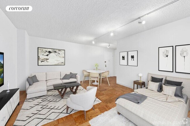 Building Photo - 77 E 12th St Rental