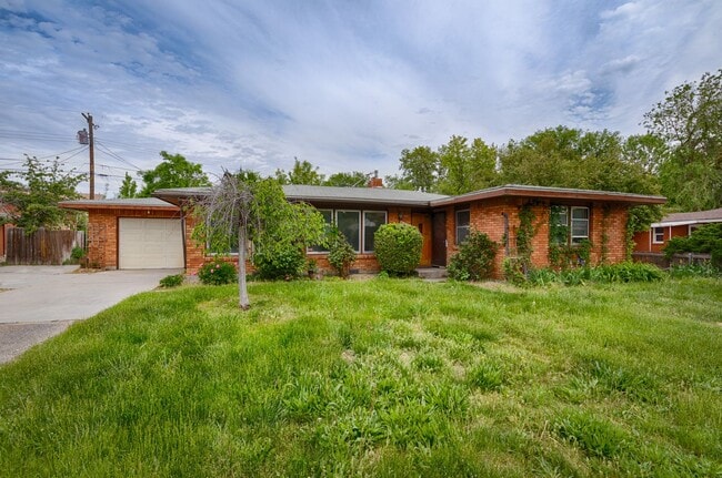 Building Photo - Newly remodeled Boise single level home