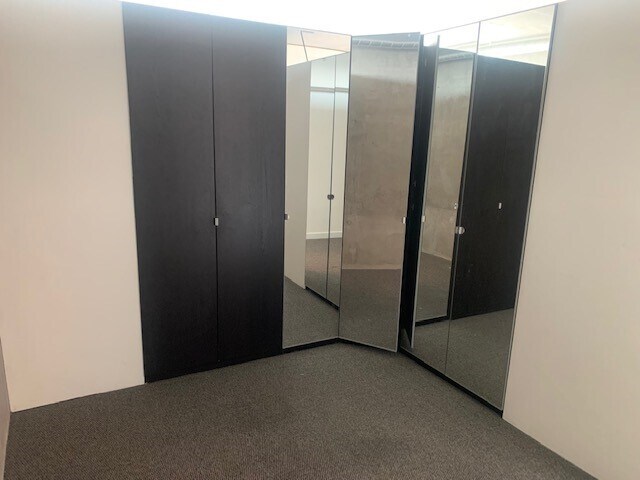 Photo - 1080 Park Blvd